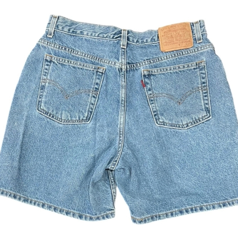 Vintage Y2K 2001 mom Levis Junior Relaxed Fit Blue Denim Shorts Size 14 Made - Picture 2 of 13